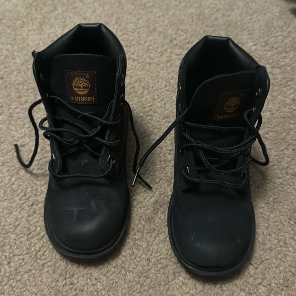 Timberland boots black size 8. Worn 1-2 times.